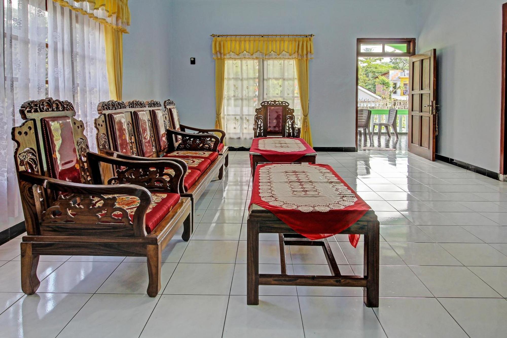فندق Spot On 91214 Desa Wisata Pandean Trenggalek المظهر الخارجي الصورة