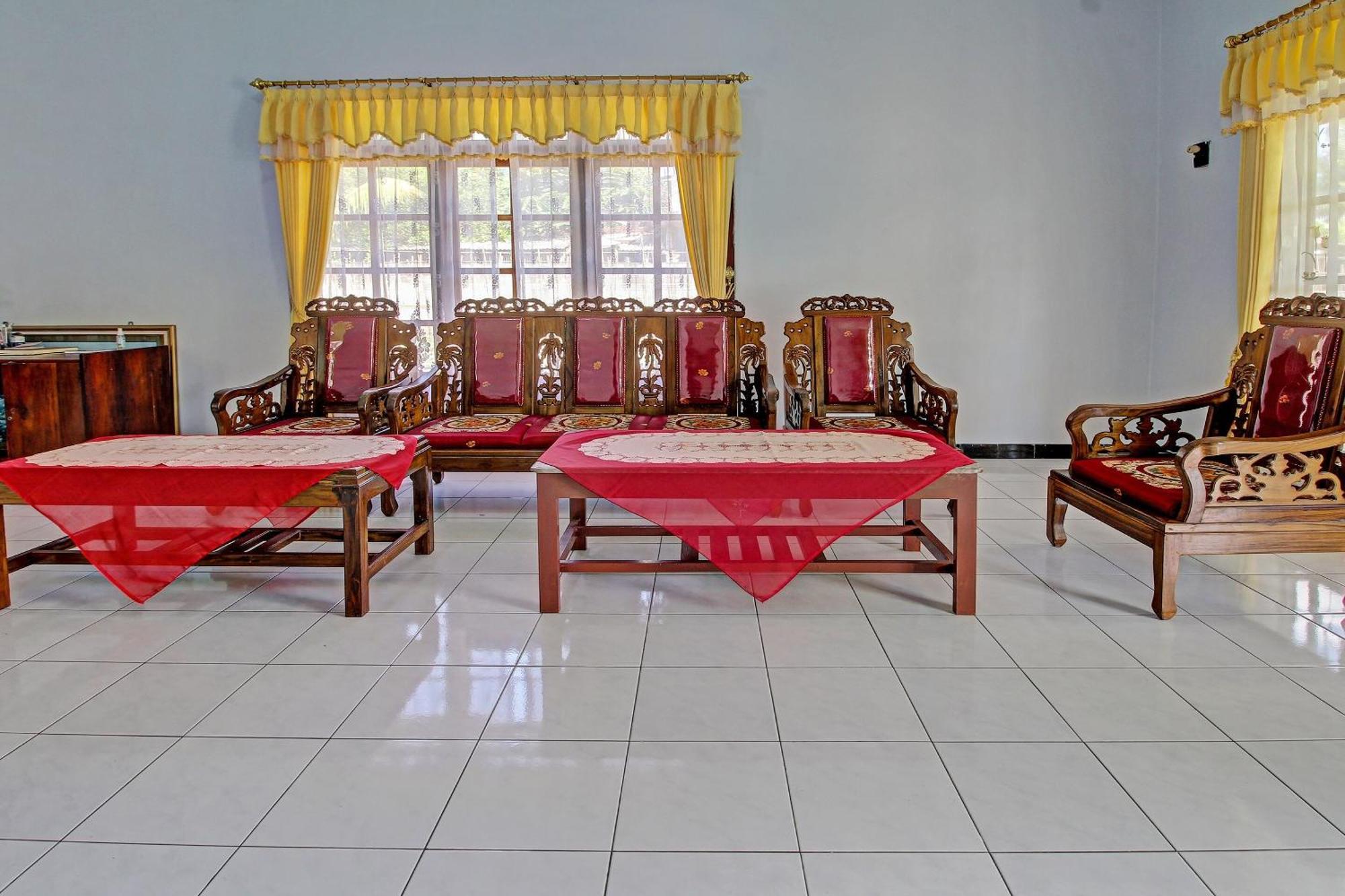 فندق Spot On 91214 Desa Wisata Pandean Trenggalek المظهر الخارجي الصورة